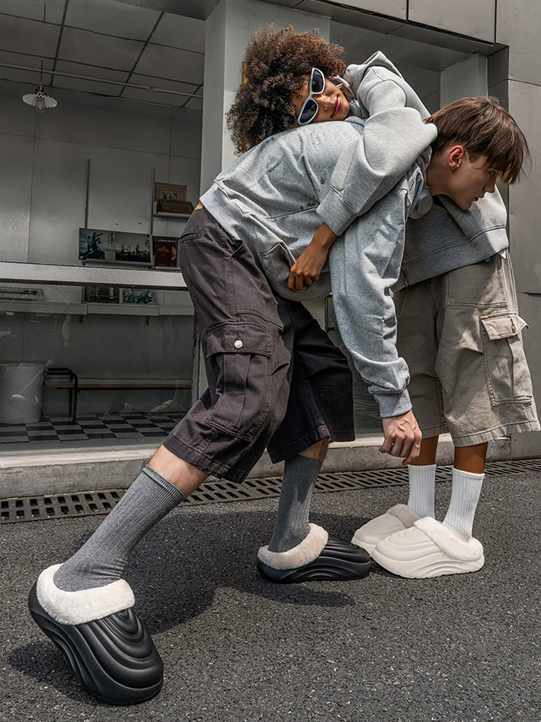 THE “COCOON” FLEECE WINTER ANTI SLIP WEAR